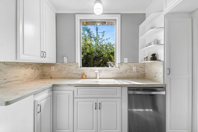 38931 Road 80, Dinuba, CA 93618