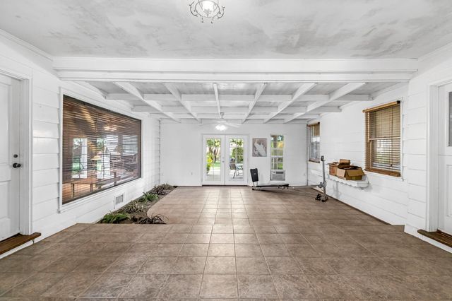 38931 Road 80, Dinuba, CA 93618