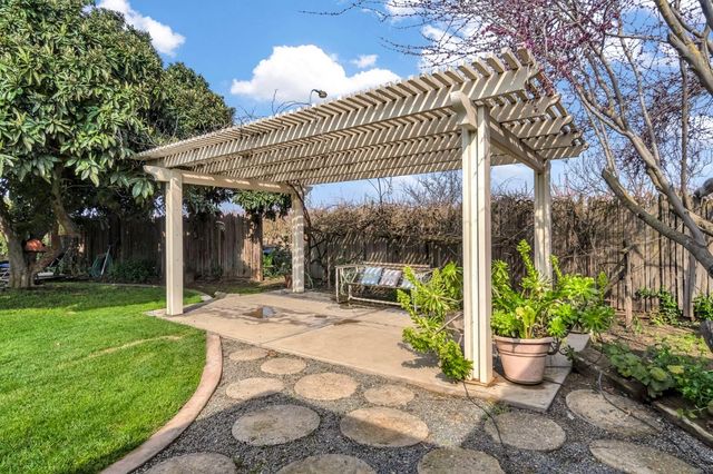 38931 Road 80, Dinuba, CA 93618