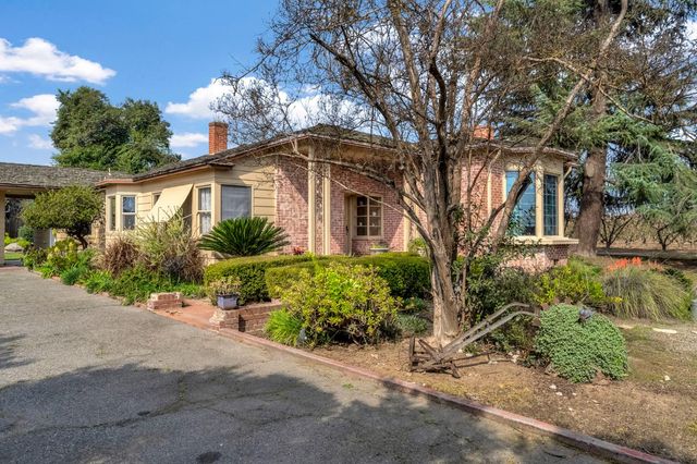 38931 Road 80, Dinuba, CA 93618