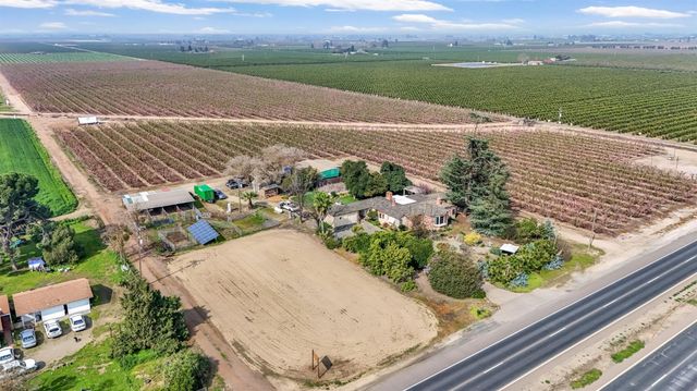 38931 Road 80, Dinuba, CA 93618