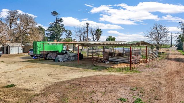 38931 Road 80, Dinuba, CA 93618