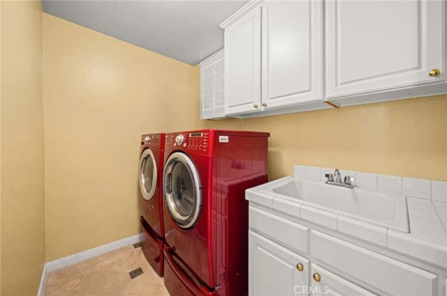 1240 San Cristobal Dr, Riverside, CA 92506