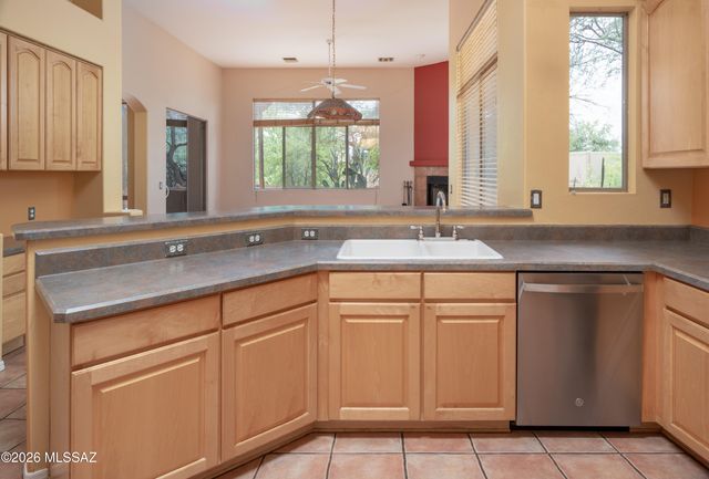 1781 W Placita De Vanegas, Tucson, AZ 85704