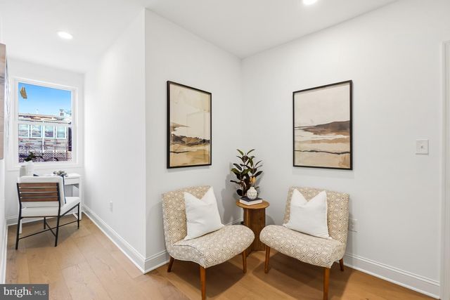 1529 ISHERWOOD ST NE, Washington, DC 20002