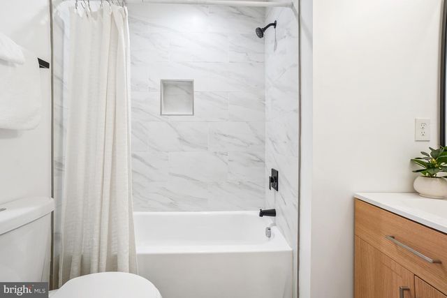 1529 ISHERWOOD ST NE, Washington, DC 20002