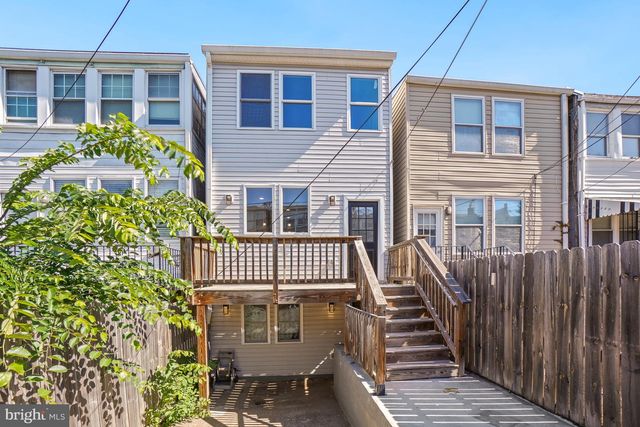 1529 ISHERWOOD ST NE, Washington, DC 20002
