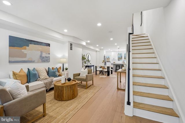 1529 ISHERWOOD ST NE, Washington, DC 20002