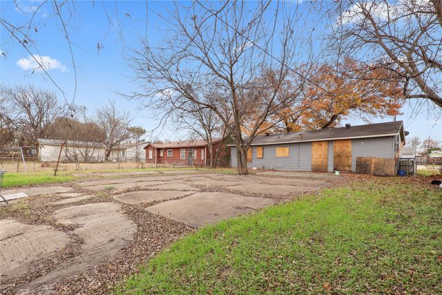 725 Emberwood Drive, Dallas, TX 75232