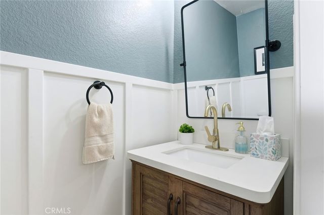 145 Buckthorn, Corona, CA 92881