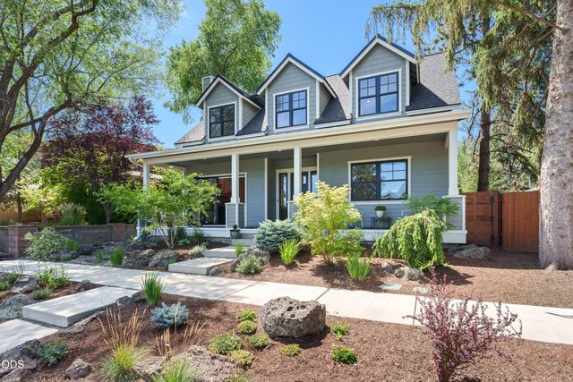 1225 NW Elgin Avenue, Bend, OR 97703