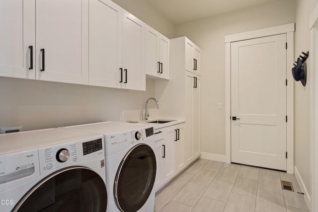 1225 NW Elgin Avenue, Bend, OR 97703