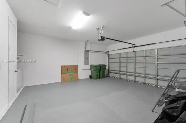 143 SE 22nd Ter, Homestead, FL 33033