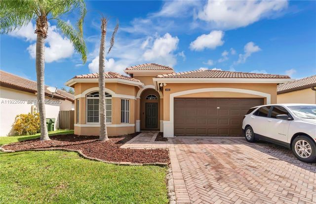 143 SE 22nd Ter, Homestead, FL 33033