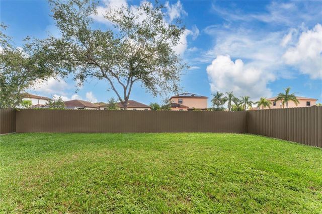 143 SE 22nd Ter, Homestead, FL 33033