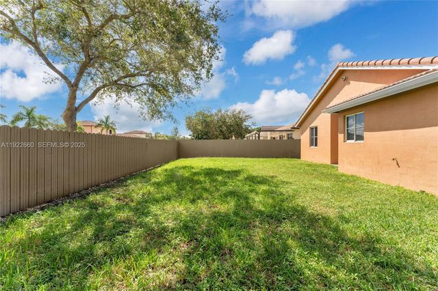 143 SE 22nd Ter, Homestead, FL 33033