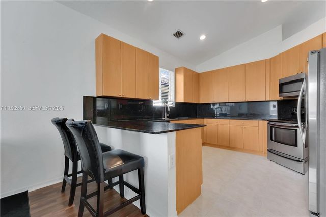 143 SE 22nd Ter, Homestead, FL 33033