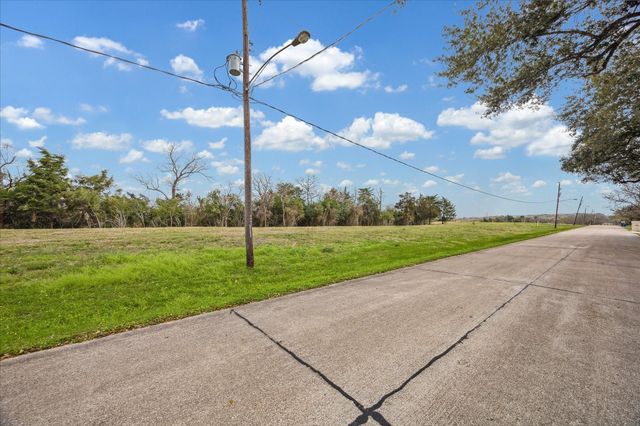 19605 Old Galveston Road, Webster, TX 77598