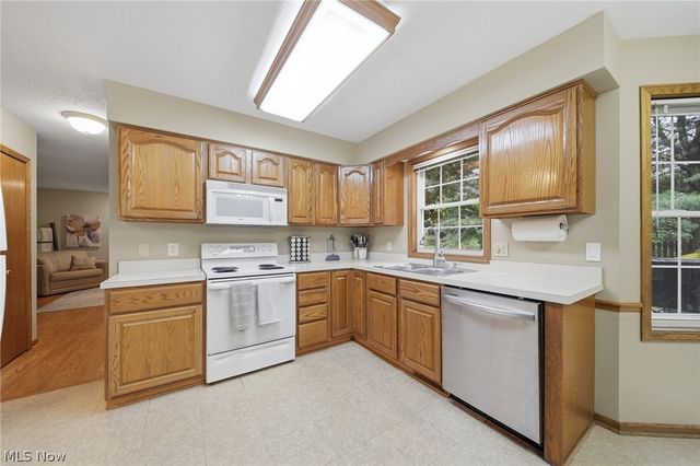 8714 Billendon Circle NW, North Canton, OH 44720