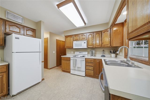 8714 Billendon Circle NW, North Canton, OH 44720