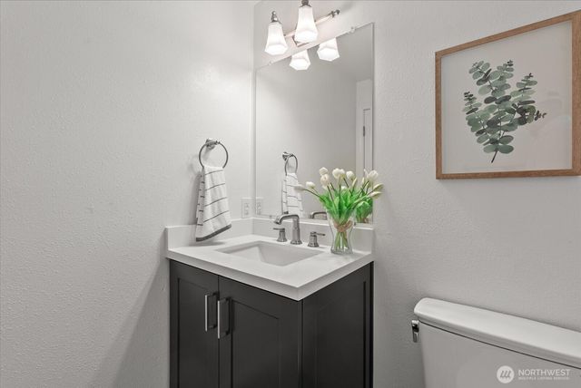 1030 NW Inneswood Drive, Issaquah, WA 98027