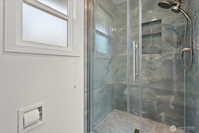 1030 NW Inneswood Drive, Issaquah, WA 98027