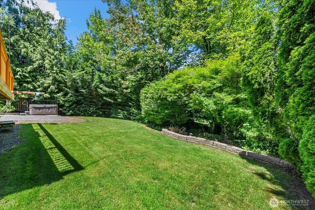 1030 NW Inneswood Drive, Issaquah, WA 98027