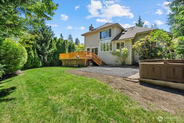 1030 NW Inneswood Drive, Issaquah, WA 98027
