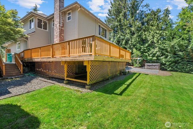 1030 NW Inneswood Drive, Issaquah, WA 98027