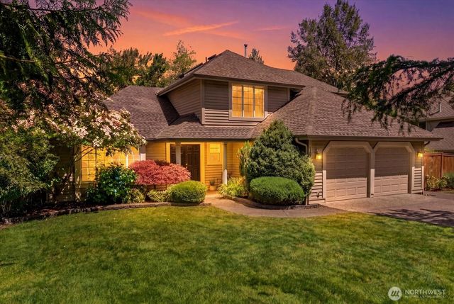 1030 NW Inneswood Drive, Issaquah, WA 98027