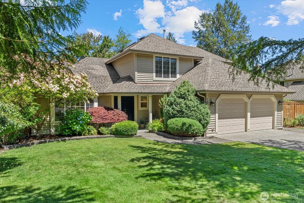 1030 NW Inneswood Drive, Issaquah, WA 98027