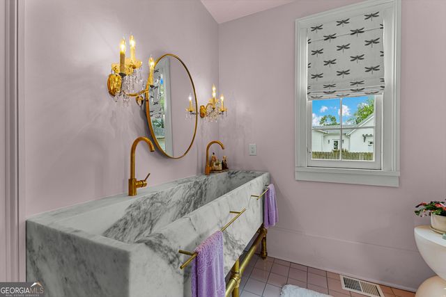 15 Robinson Street, Newnan, GA 30263