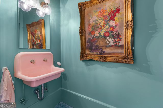 15 Robinson Street, Newnan, GA 30263