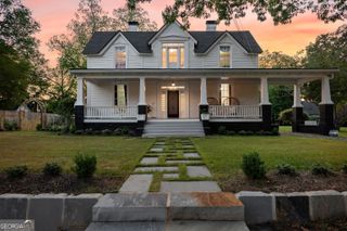 15 Robinson Street, Newnan, GA 30263