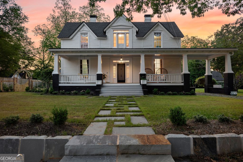 15 Robinson Street, Newnan, GA 30263