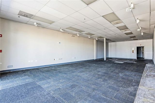 5025 W Expressway 83 Highway 120, Mcallen, TX 78503