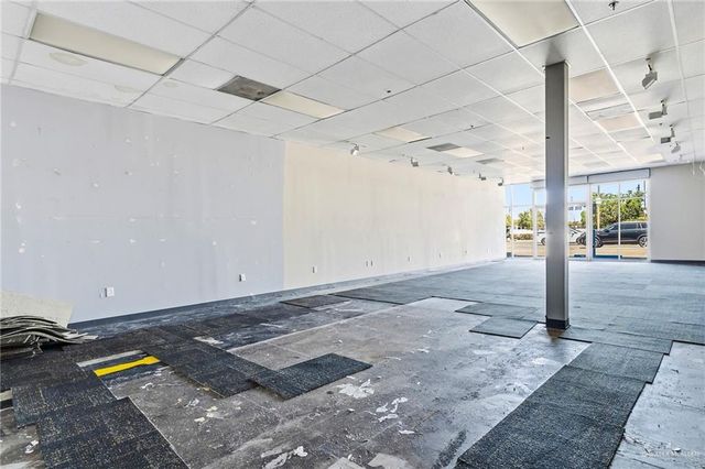 5025 W Expressway 83 Highway 120, Mcallen, TX 78503