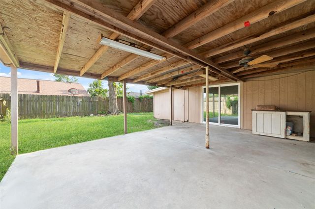 17003 Summer Dew Lane, Houston, TX 77095