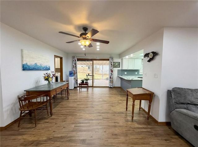 622 W EDWARDS Street, Maryville, MO 64468