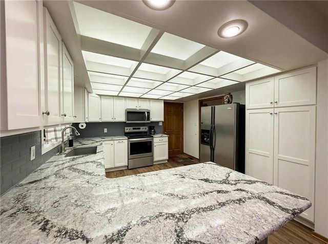 622 W EDWARDS Street, Maryville, MO 64468