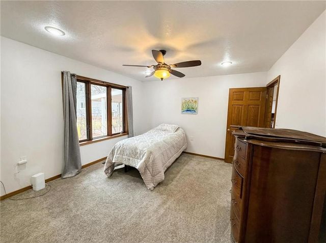 622 W EDWARDS Street, Maryville, MO 64468