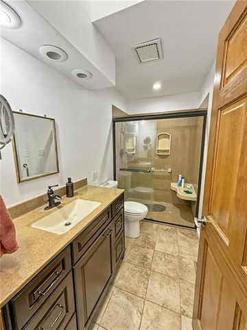 622 W EDWARDS Street, Maryville, MO 64468