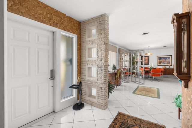 2625 NE 35th Street, Fort Lauderdale, FL 33306