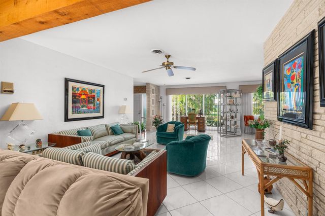 2625 NE 35th Street, Fort Lauderdale, FL 33306