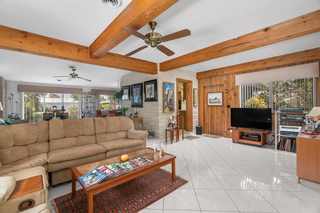 2625 NE 35th Street, Fort Lauderdale, FL 33306