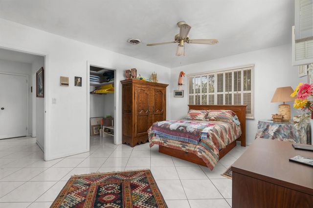 2625 NE 35th Street, Fort Lauderdale, FL 33306