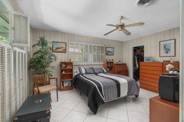 2625 NE 35th Street, Fort Lauderdale, FL 33306