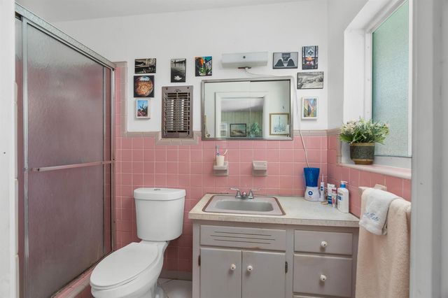 2625 NE 35th Street, Fort Lauderdale, FL 33306