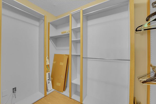 2001 Marina Isle Way 203, Jupiter, FL 33477
