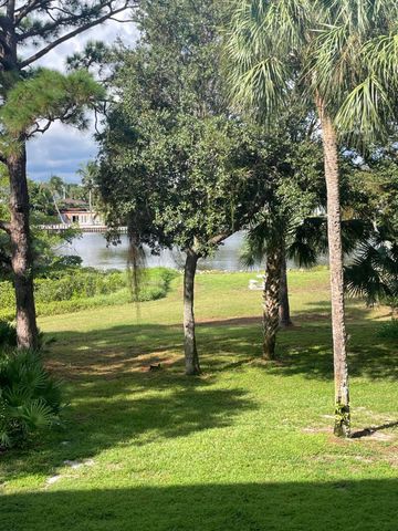2001 Marina Isle Way 203, Jupiter, FL 33477